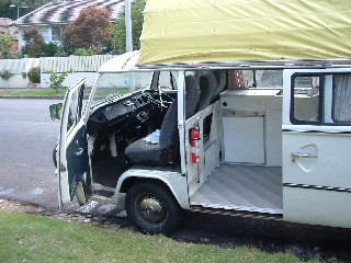 0603190009.JPG (858959 bytes)