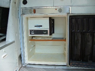 0603190028.JPG (886543 bytes)